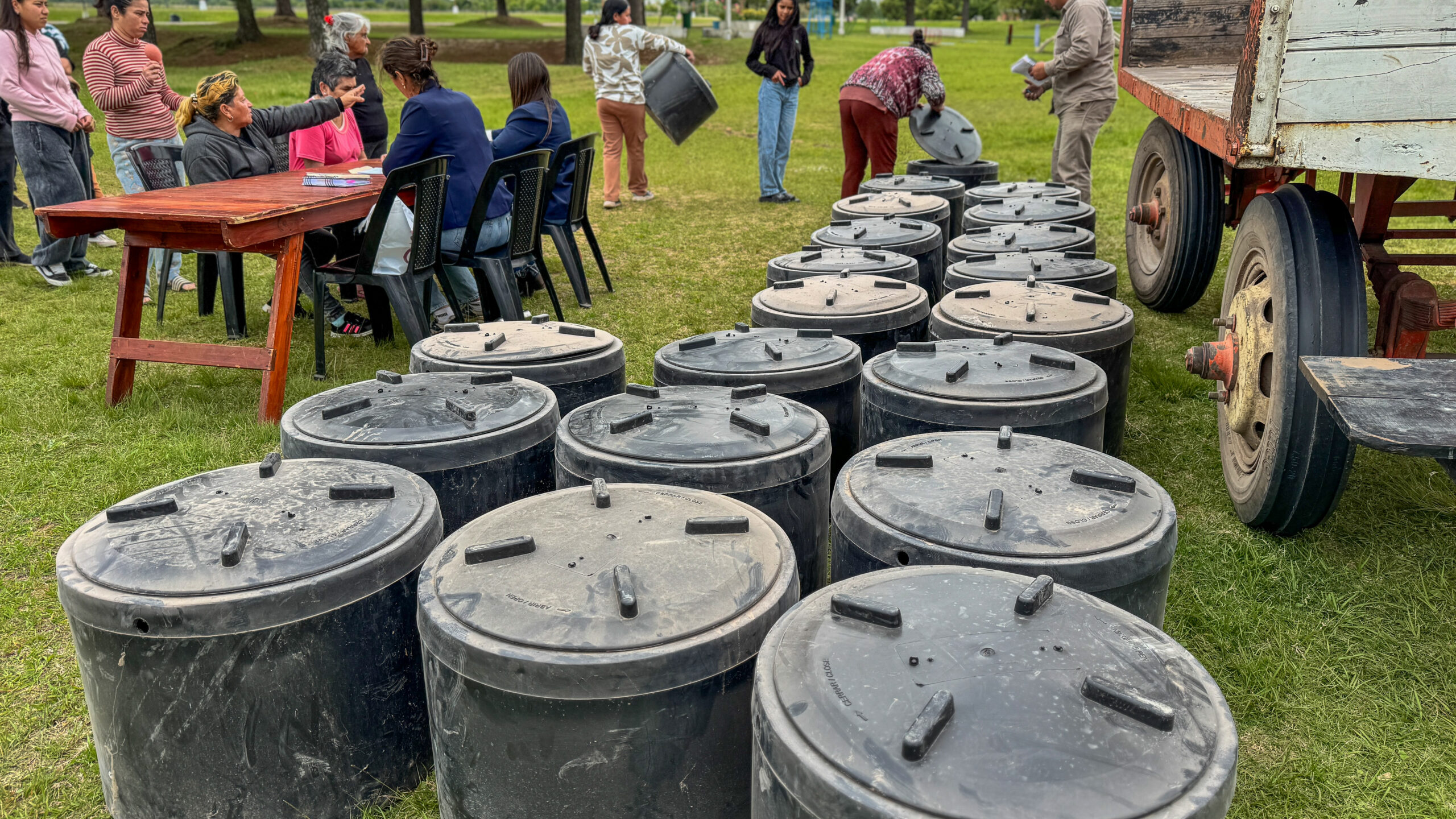 Barrio La Planta: entrega de tanques domiciliarios en la etapa final de la obra de agua potable